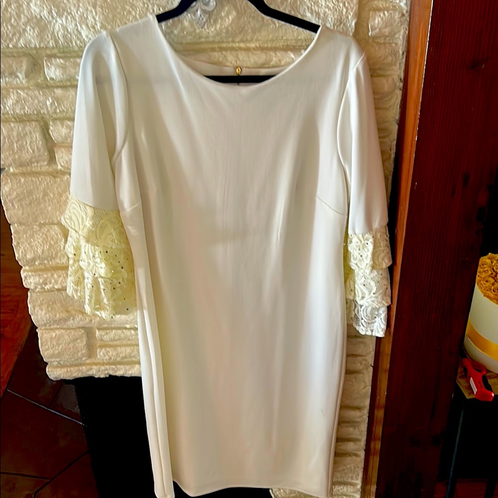 Elegant White Dress with Lace Sleeves